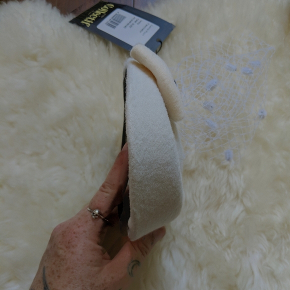 NWT Vintage Style Fascinator Hat, Ivory Bridal with Veil COLLECTIF - Picture 4 of 7